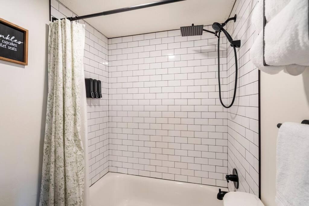 Lady Madonna Sage Flat Apartment ซอลต์เลคซิตี้ ภายนอก รูปภาพ